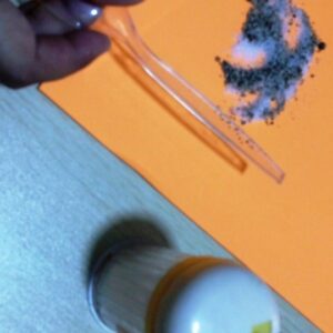 To Separate Salt and Pepper by Static Electricity | HFS